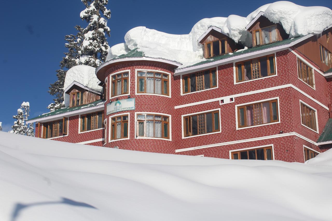 Fluorescence Hotel And Restaurant Gulmarg Bagian luar foto